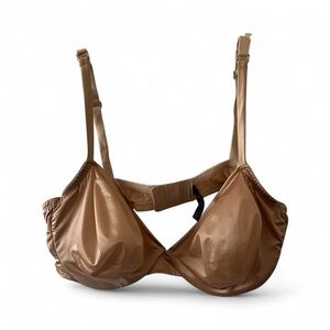 SKIMS Push-Up Underwire Bra Size 42D | Nude Satin T-Shirt Bra